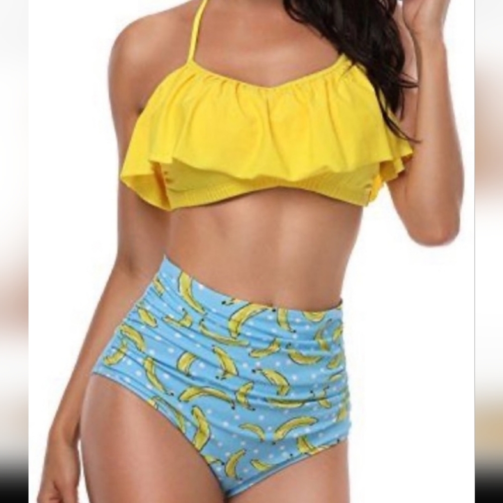 NWOT Heat Move Brand Banana 2 Piece Swimsuit Size Large